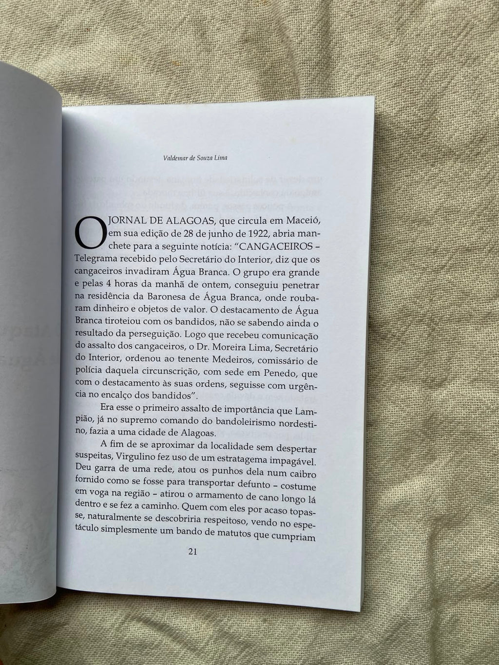 Livro O Cangaceiro Lampião E O Iv Mandamento 2011 (Usado)