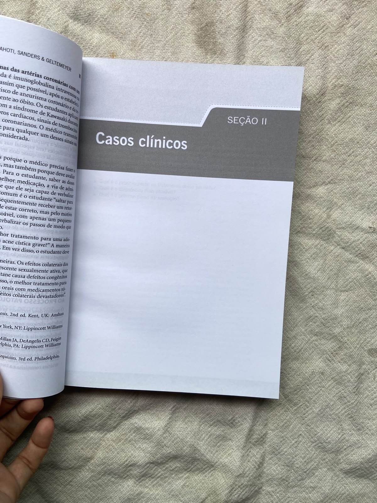 Livro Casos Clínicos Em Pediatria 4 Edição (Usado)