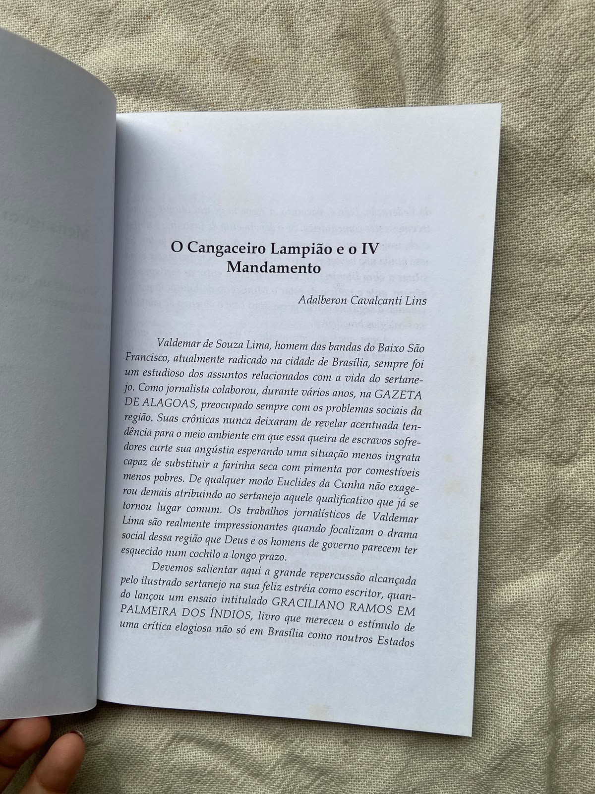 Livro O Cangaceiro Lampião E O Iv Mandamento 2011 (Usado)