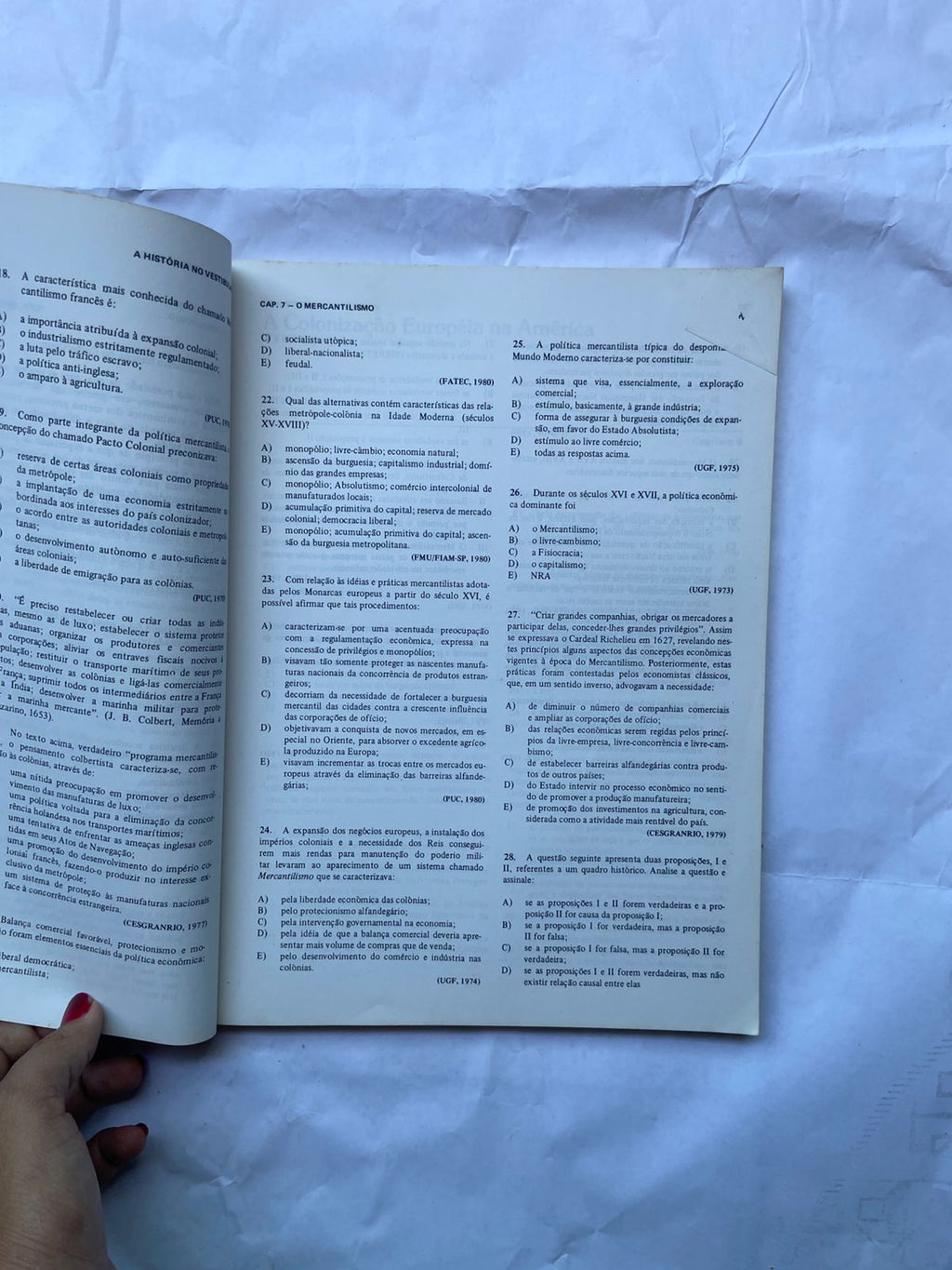 Livro Aquino À História No Vestibular 1 Edição 1983 (Usado)