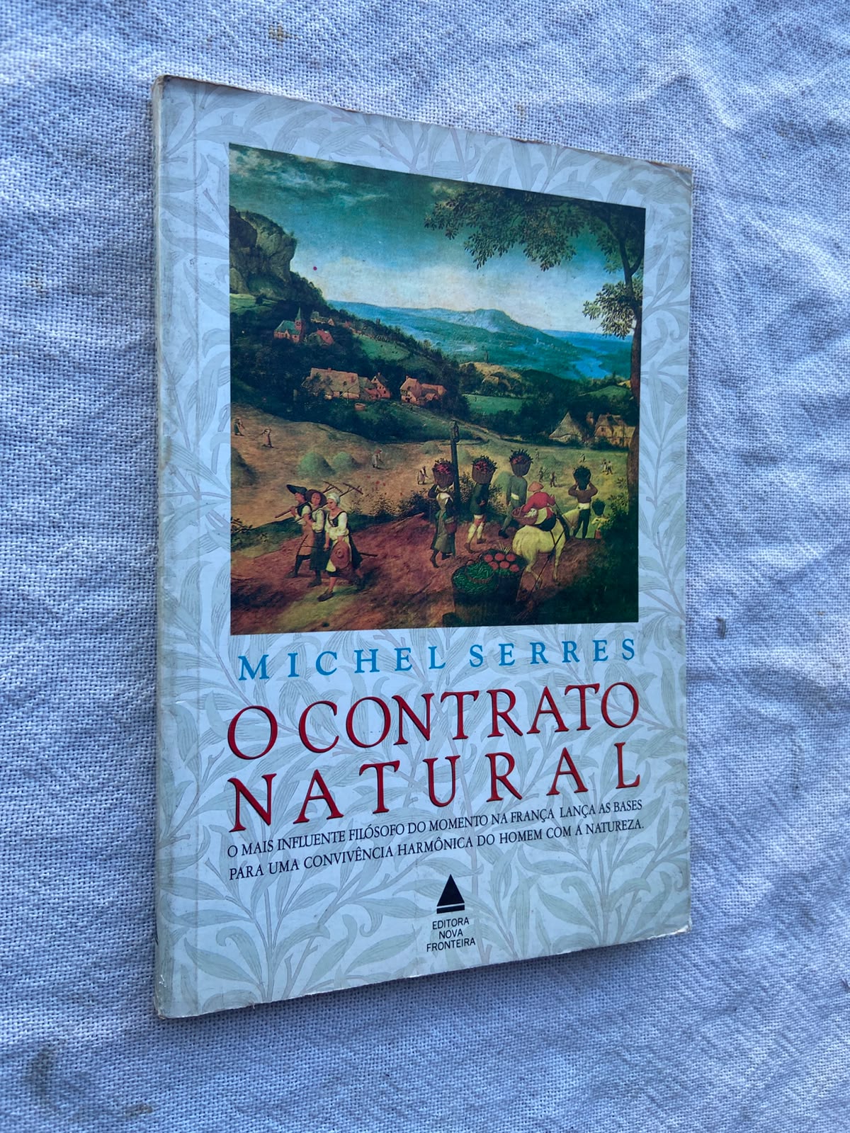 O Contrato Natural o Mais Influente Filósofo do Momento na França