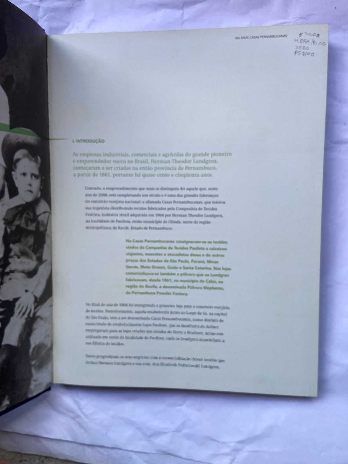 Livro 100 Anos Pernambucanas Com A Família Brasileira 2008 (Usado)