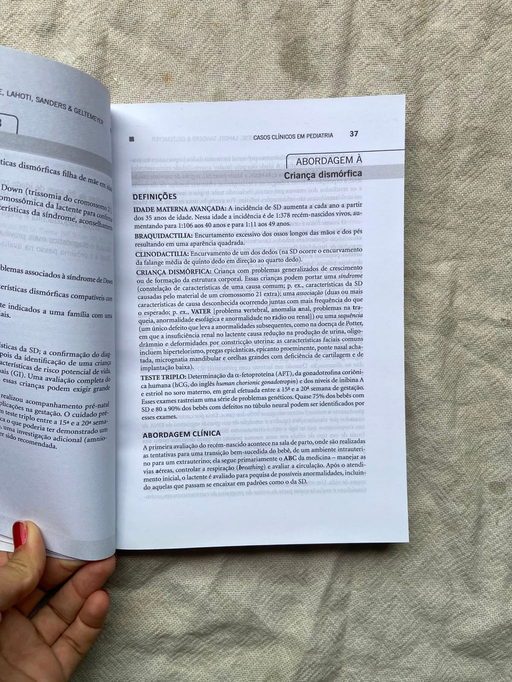 Livro Casos Clínicos Em Pediatria 4 Edição (Usado)