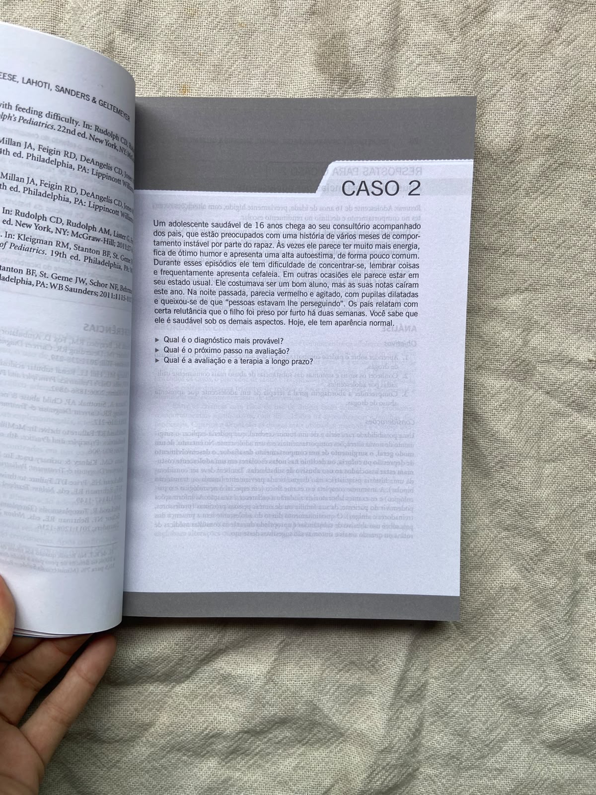 Livro Casos Clínicos Em Pediatria 4 Edição (Usado)