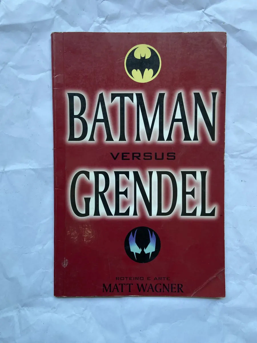 Gibi Batman Versus Grendel (Usado)