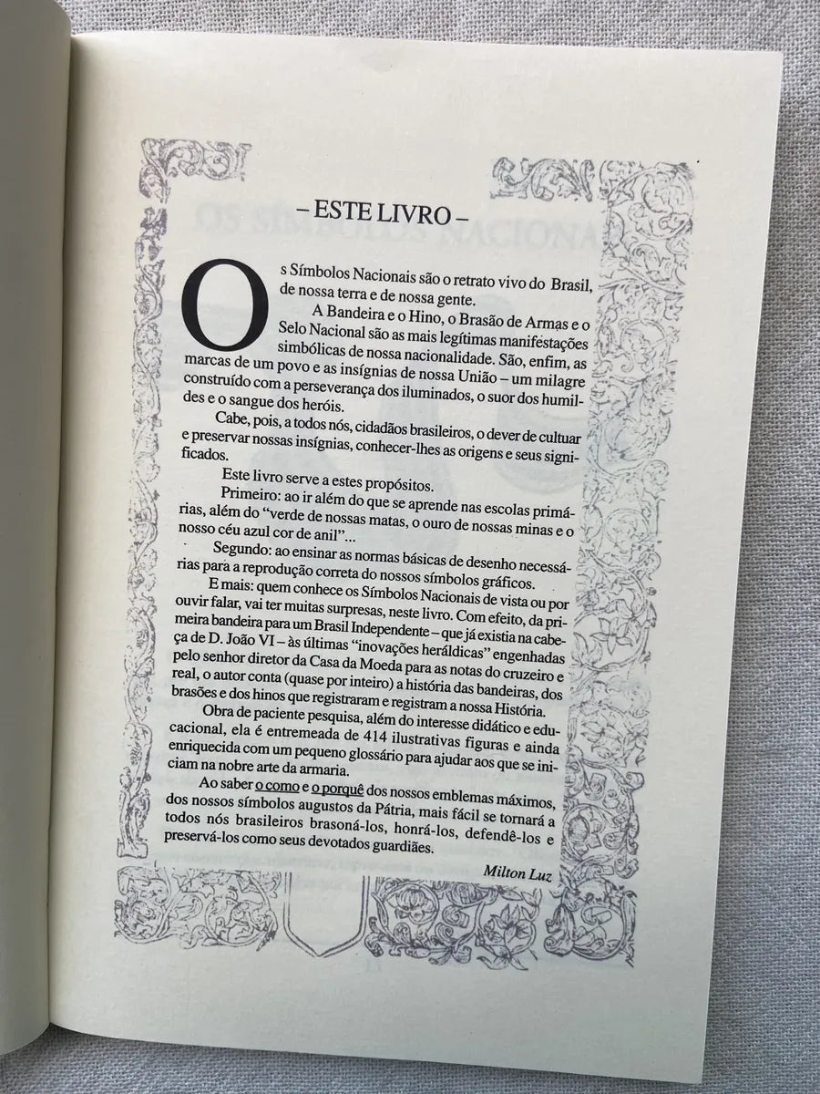 Livro A História Dos Símbolos Nacionais Vol 47 (Usado)