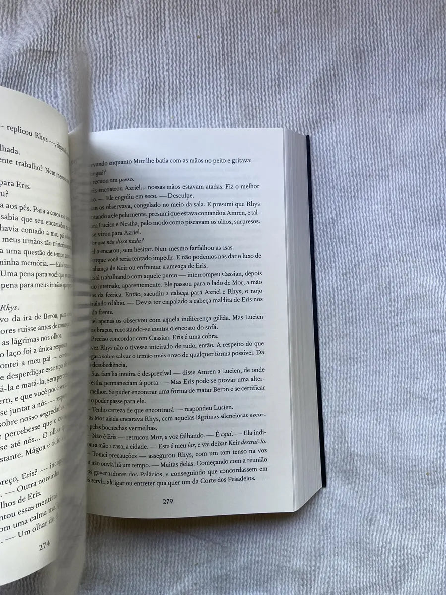 Livro Corte De Asas E Ruínas Vol 3 Sarah J Maas 16 Ed 2020 (Usado)