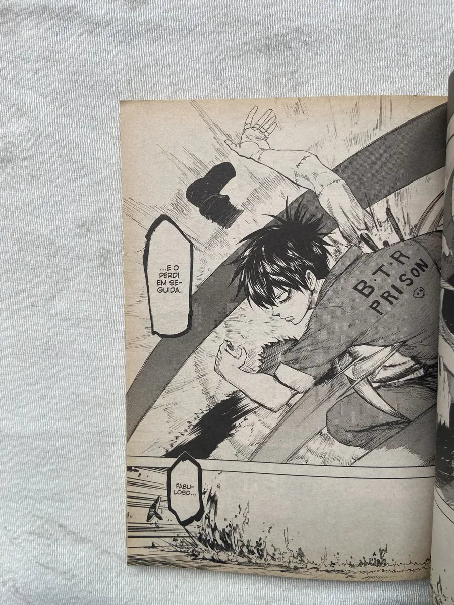 Mangá Blood Lad Vol 4 Yuuki Kodama 2011 (Usado)