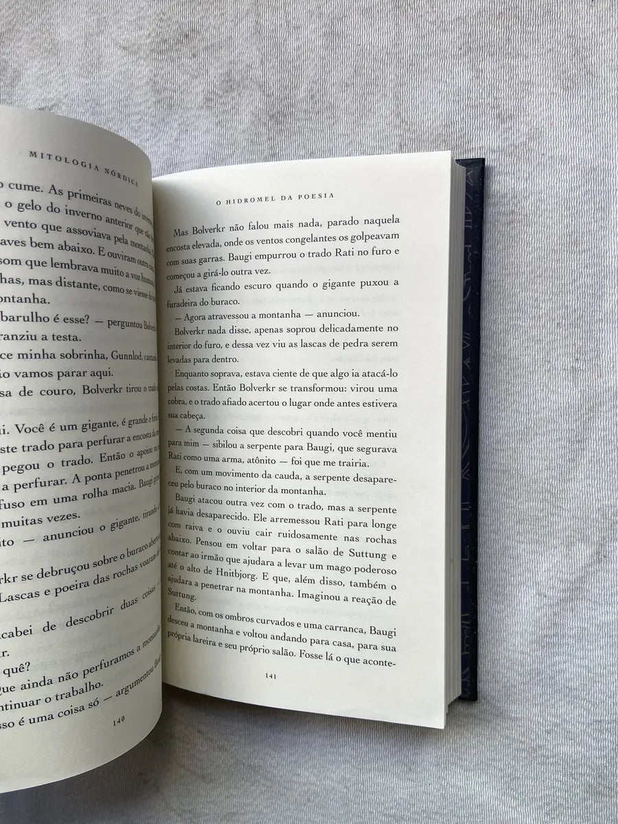 Livro Mitologia Nórdica Niel Gaiman 1° Edição 2017 (Usado)