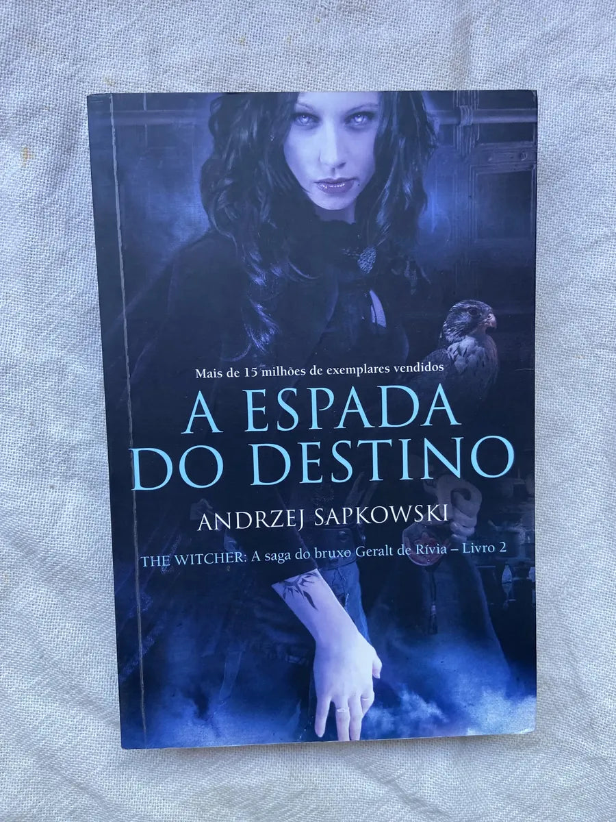 Livro A Espada Do Destino Andrezej Sapkowski Livro 2 (Usado)
