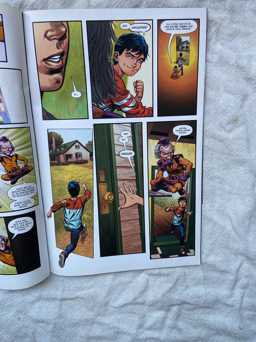 Gibi Superman Remascido Action Comics Número 10 (Usado)