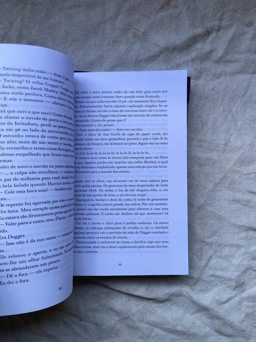 Livro Flávia De Luce Box 2 Vol Alan Bradley (Usado)