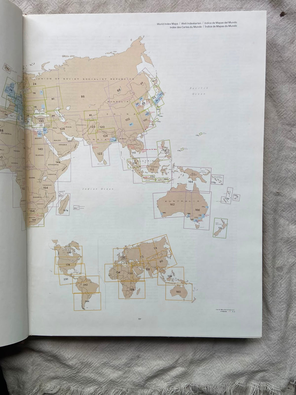 Livro Britannica Atlas 1970 (Usado)