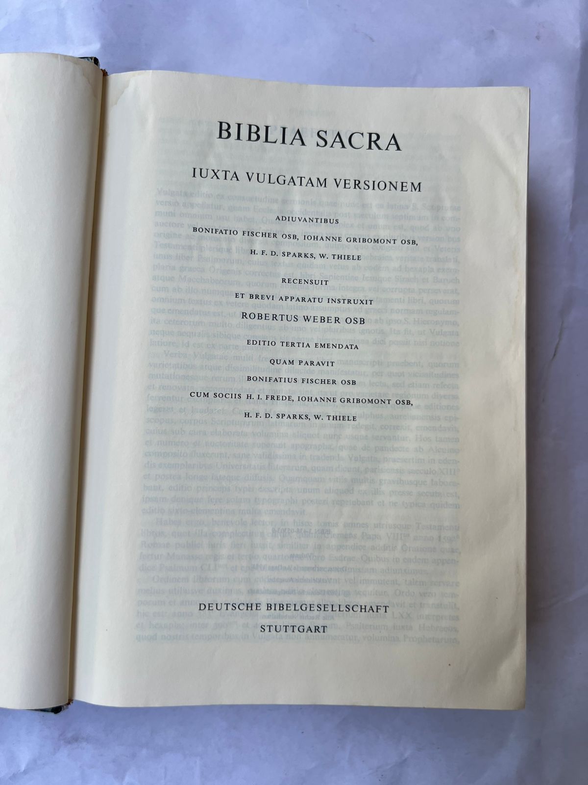 Bíblia Sacra Vulgata Iuxta Vulgatam Versionem Capa Dura (Usado)