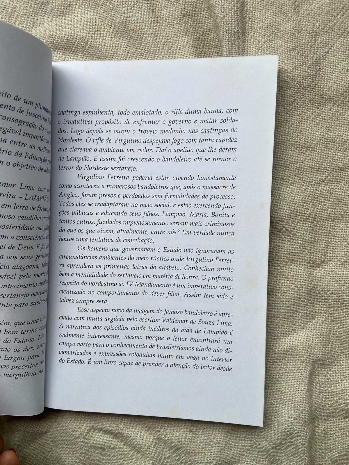 Livro O Cangaceiro Lampião E O Iv Mandamento 2011 (Usado)