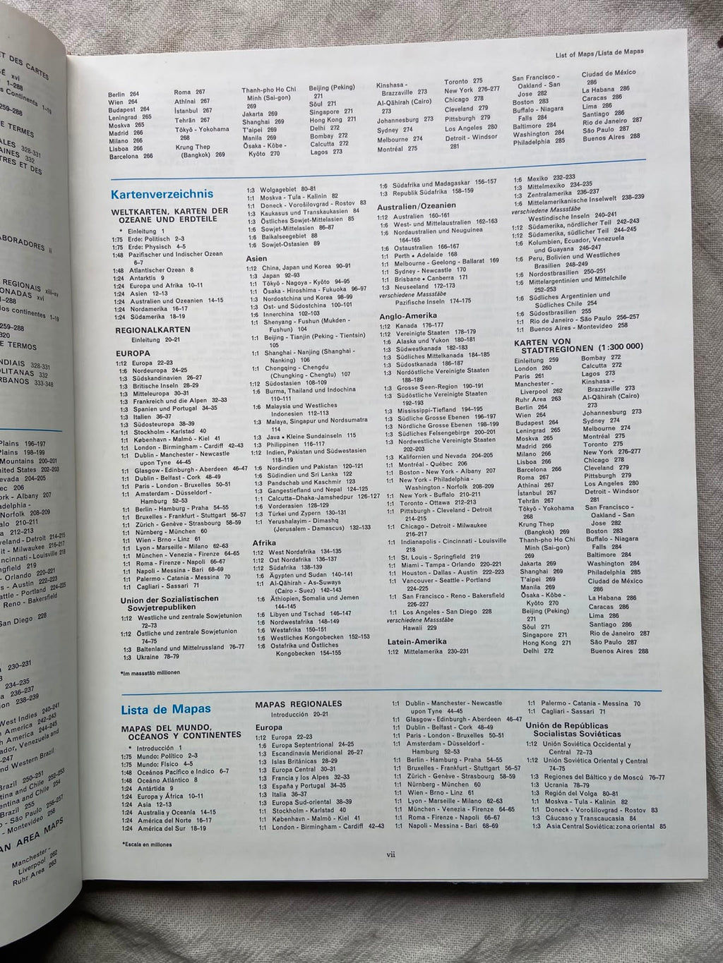 Livro Britannica Atlas 1970 (Usado)
