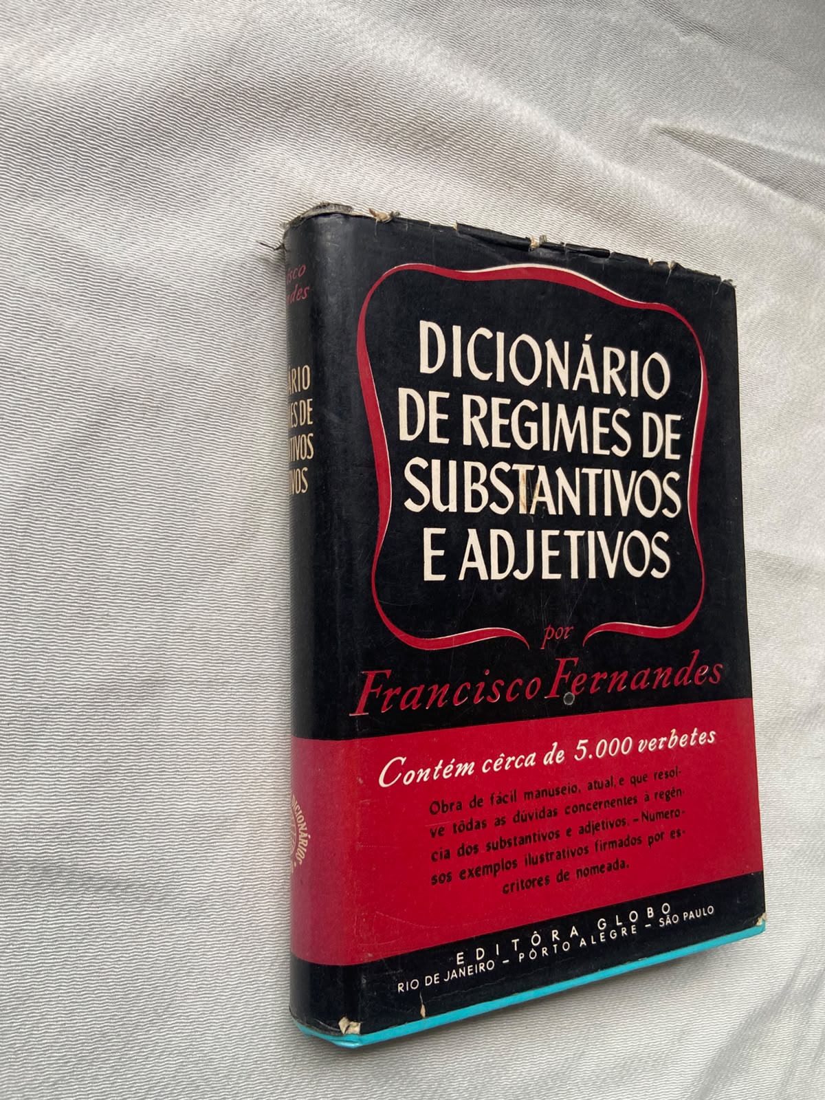 Dicionário de Regimes de Substantivos e Adjetivos