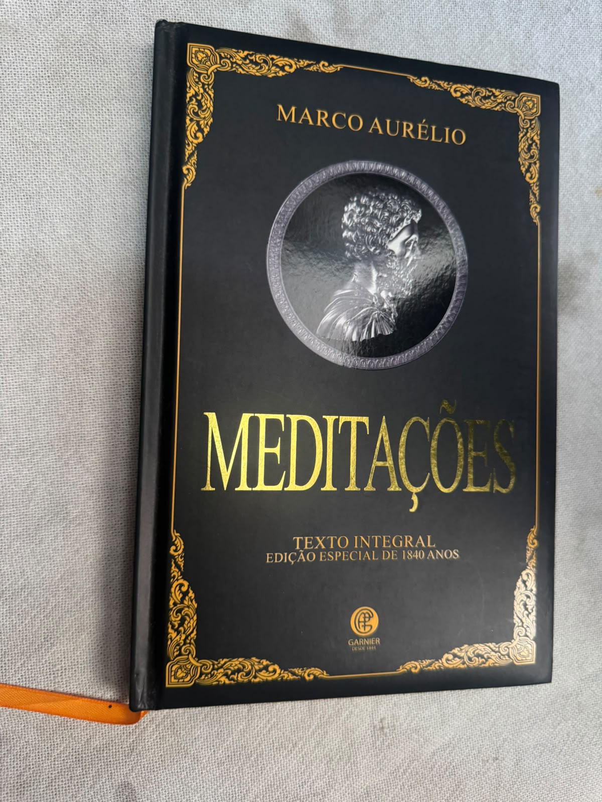 Meditações de Marco Aurélio de Luxo Almofadada